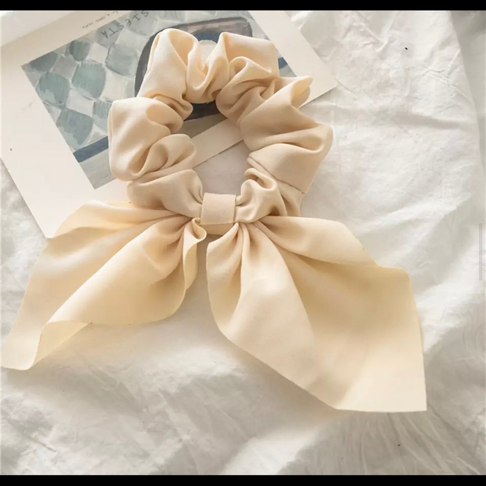 🆕 scrunchie🎀
